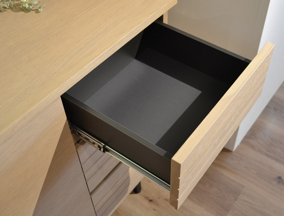 Nomo（ノーモ）サイドボード 120cm幅｜扉スリット