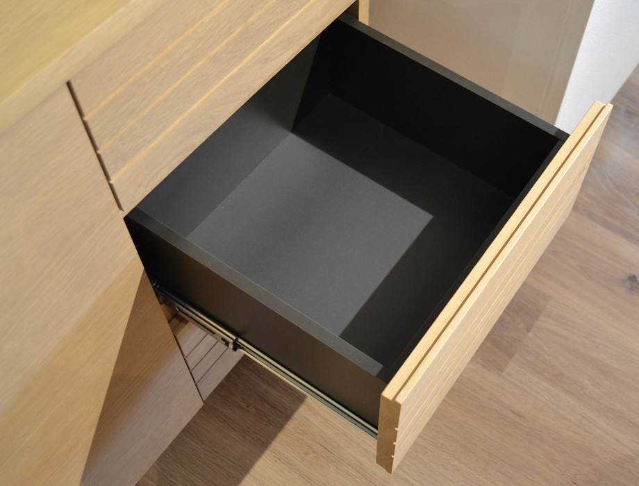 Nomo（ノーモ）サイドボード 120cm幅｜扉スリット